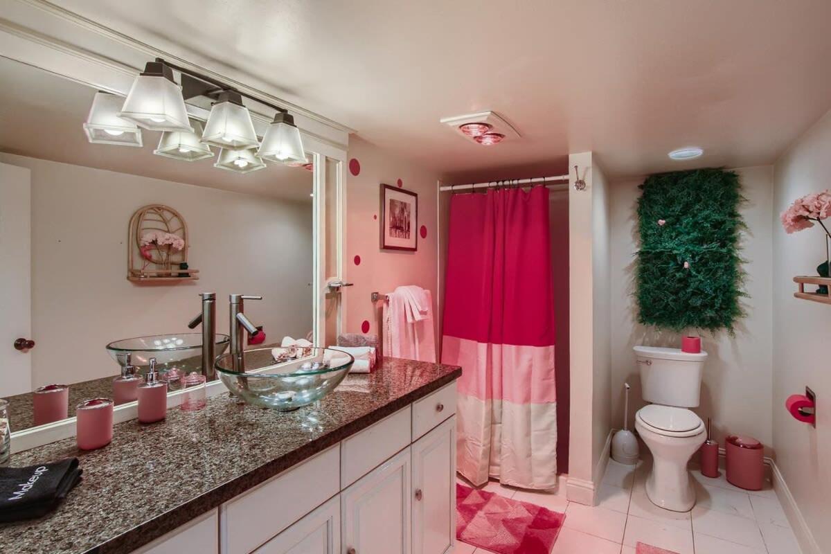 Barbie'S Dream Apt In The City Sacramento Exteriör bild